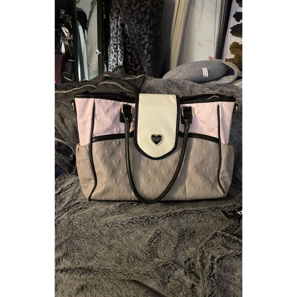 Betsey Johnson Weekender Duffle baby diaper travel bag luggage - Picture 1 of 12